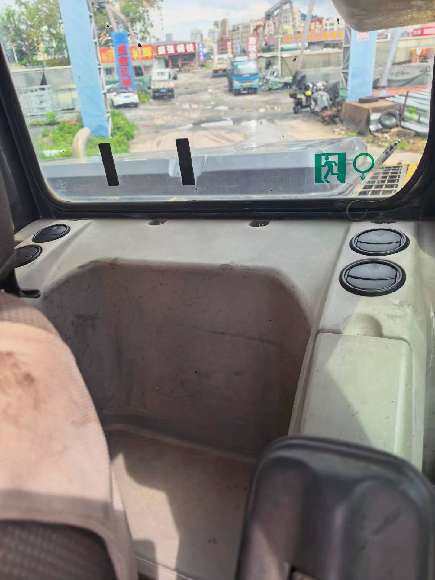 Buy Sumitomo SH200A5 Used Excavator / 5