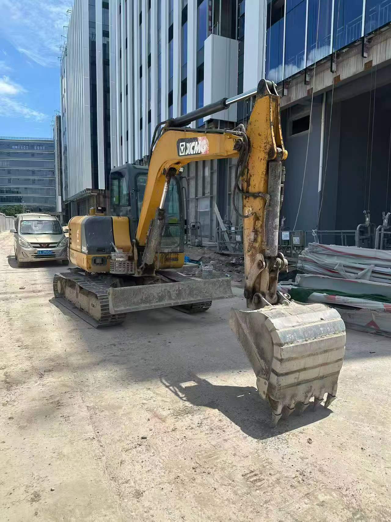 Buy XCMG XE60 Used Excavator / 2