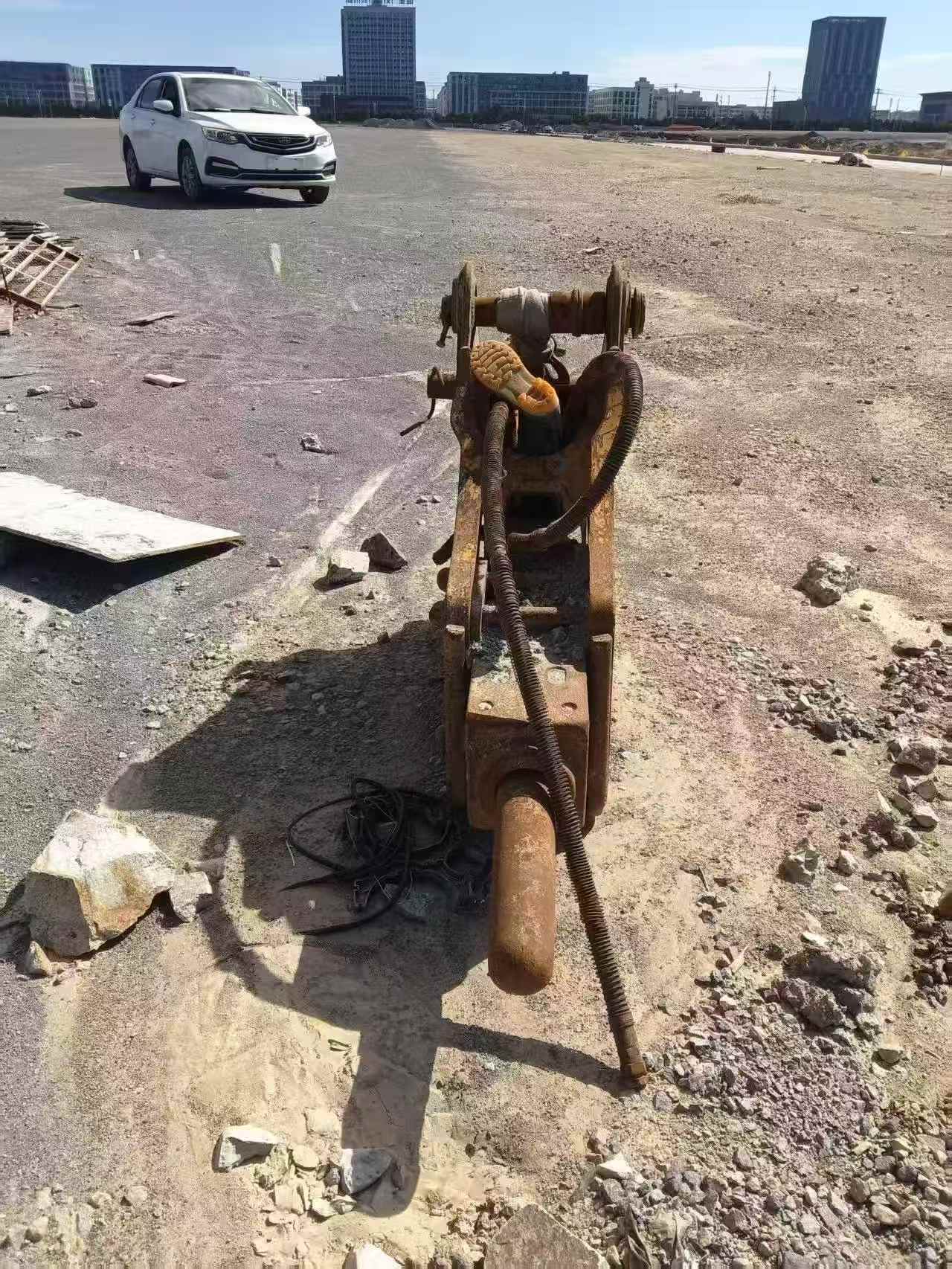 Buy XCMG XE135B Used Excavator / 3