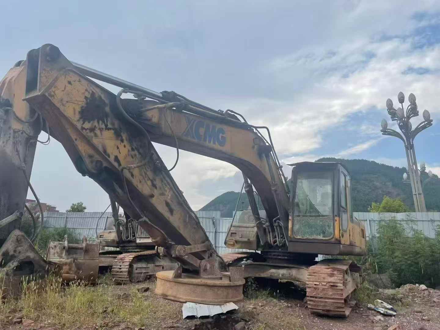 Buy XCMG XE200 Used Excavator / 3
