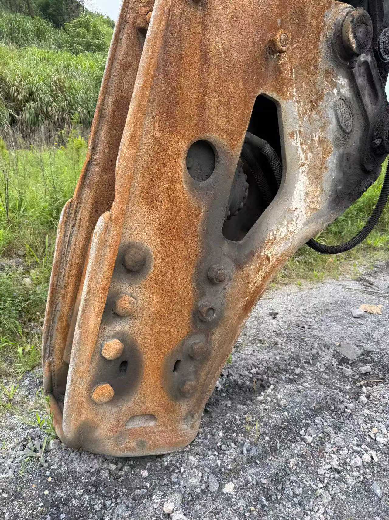 Buy Hyundai R385LVS Used Excavator / 8
