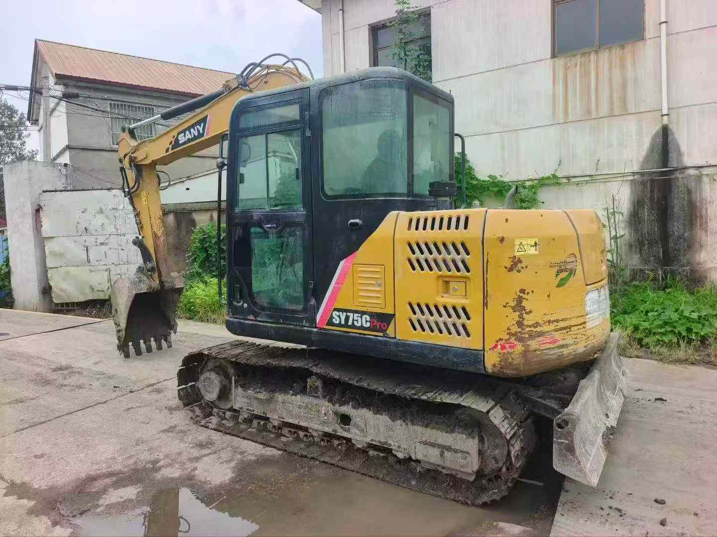 Buy Sany SY75 Used Excavator / 8