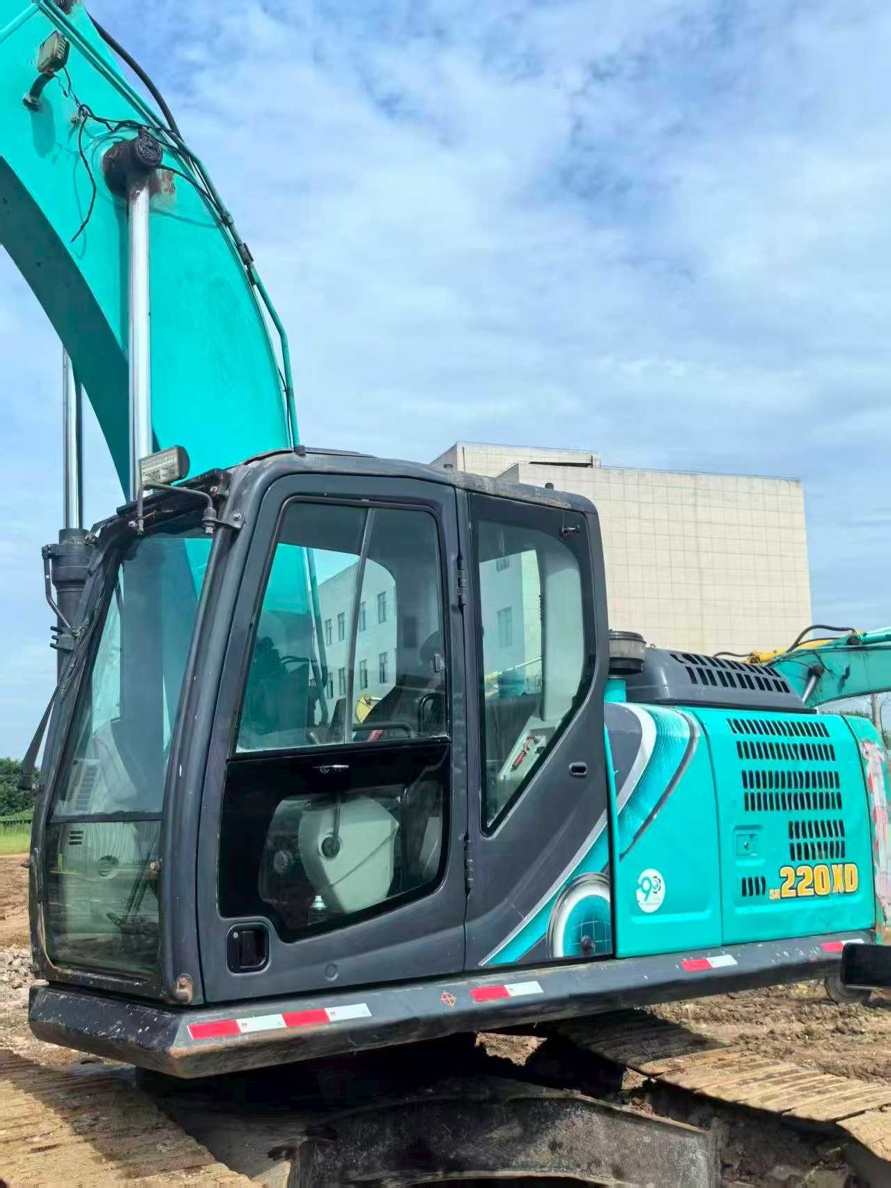 Buy Kobelco SK220-1 Used Excavator / 5