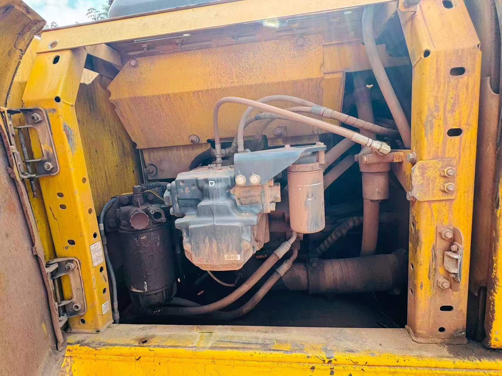 Buy Komatsu PC210 Used Excavator / 6