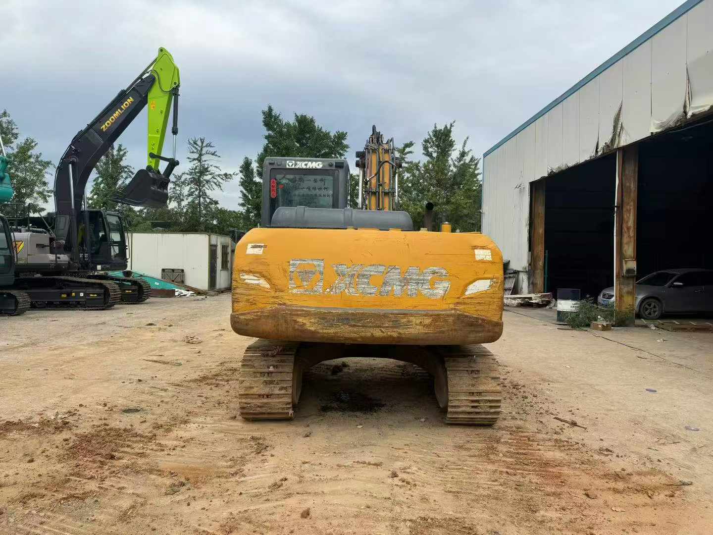 Buy XCMG XE135B Used Excavator / 2