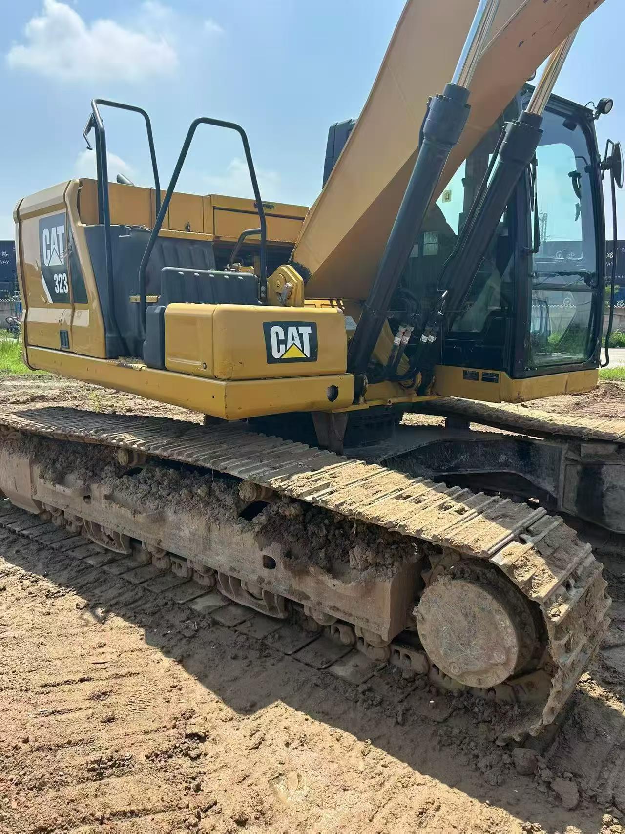 Buy Caterpillar 323 Used Excavator / 3