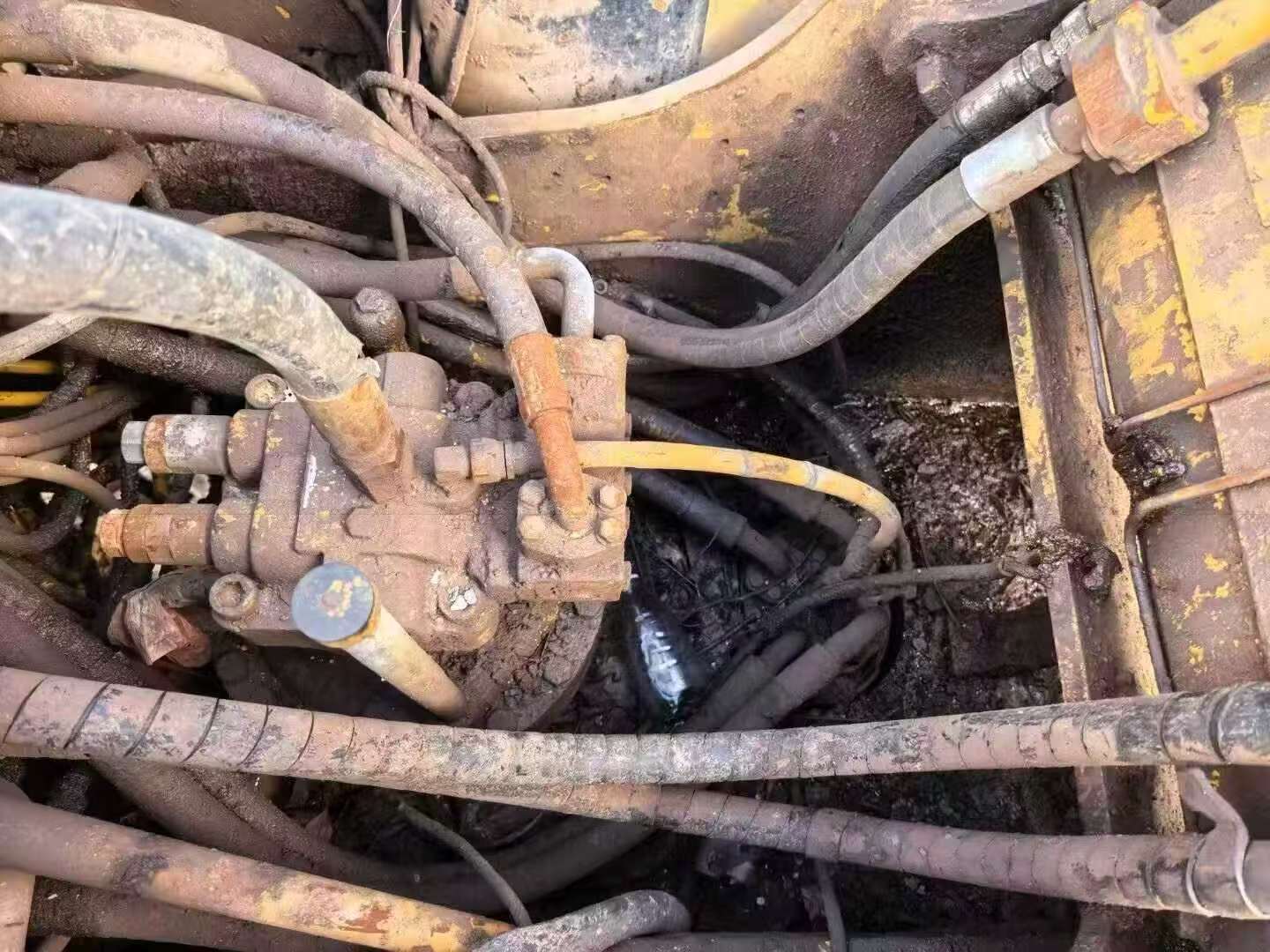 Buy Caterpillar 320D Used Excavator / 7
