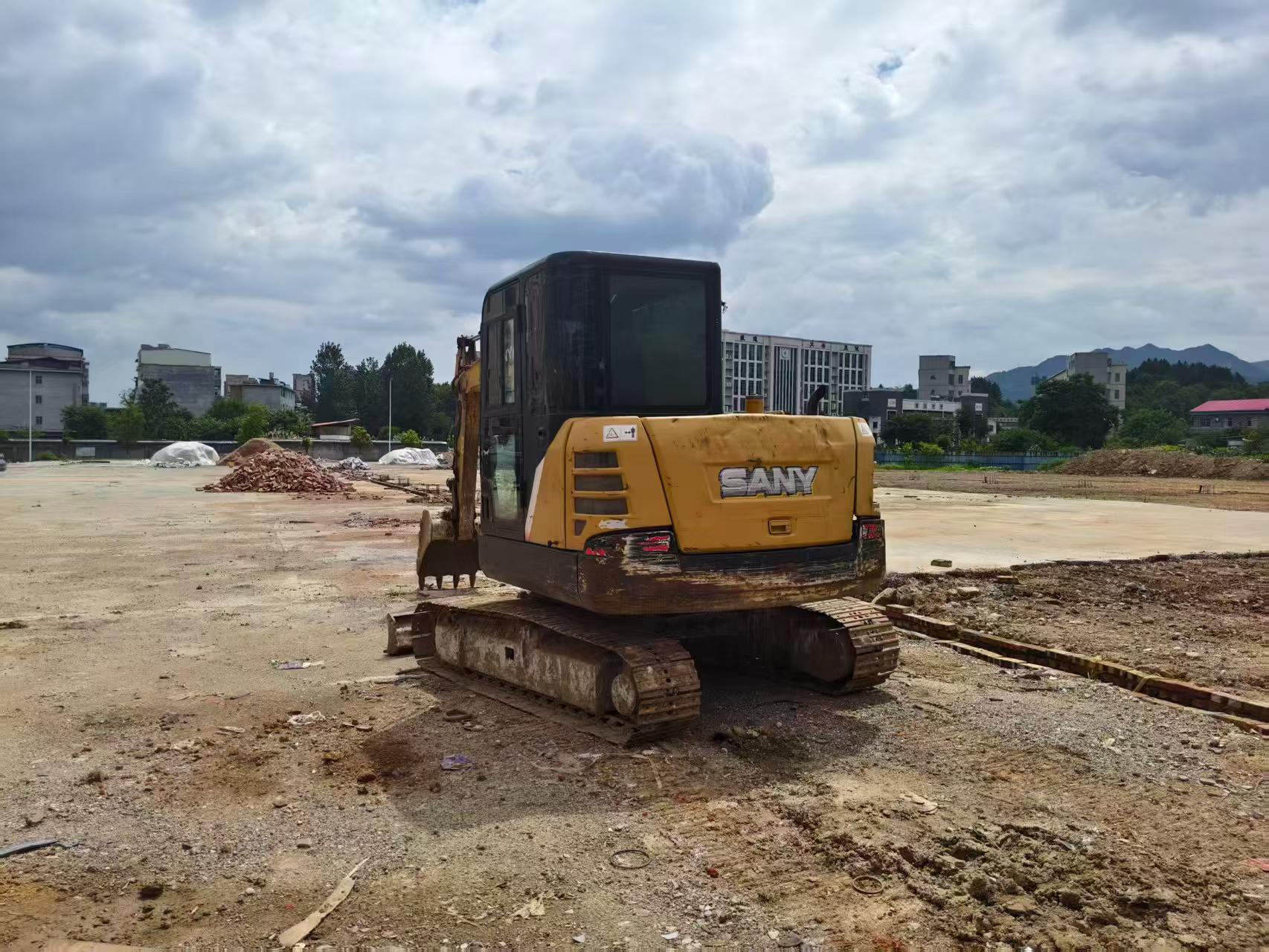 Buy Sany SY55 Used Excavator / 2