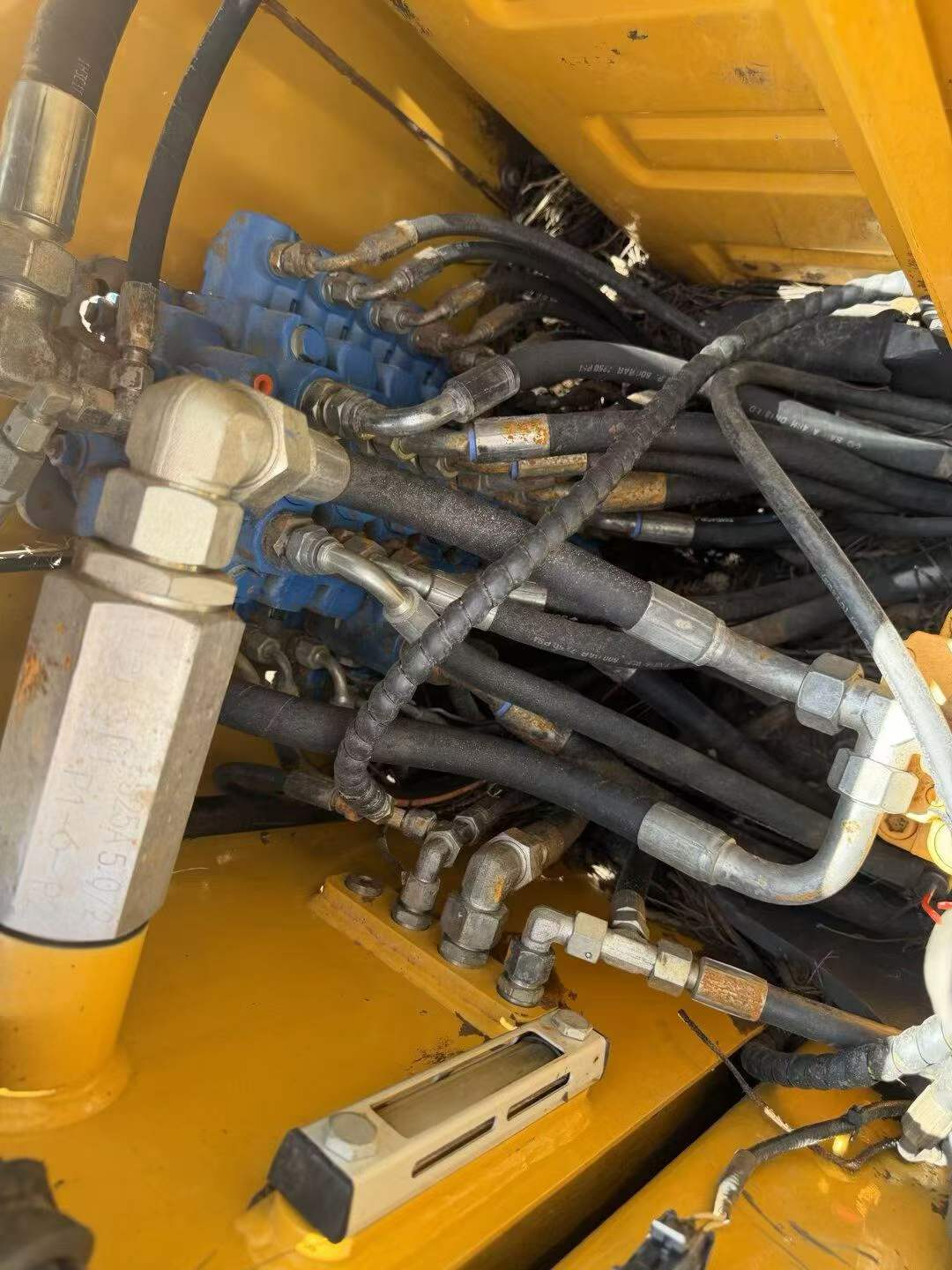 Buy XCMG XE75DA Used Excavator / 8