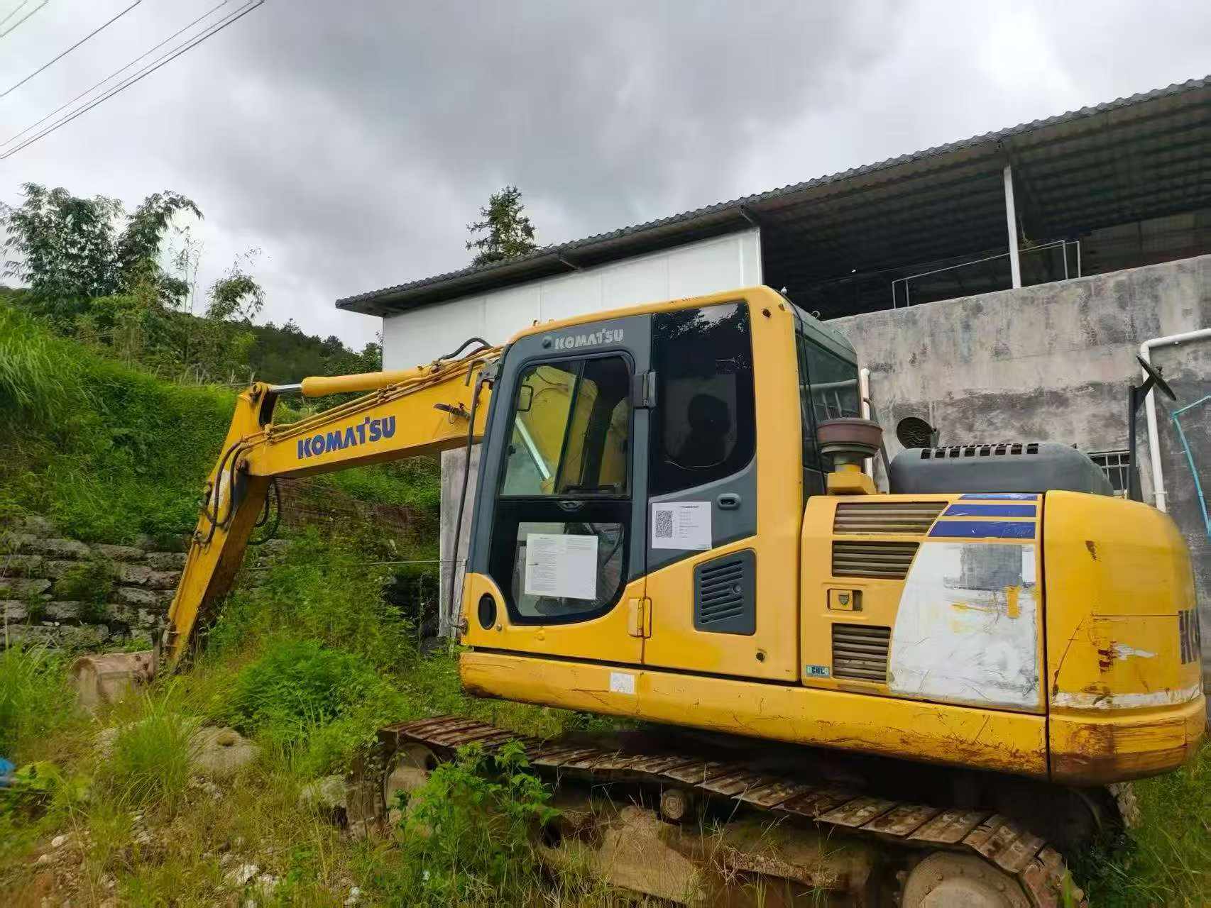 Buy Komatsu PC130-8 Used Excavator / 2