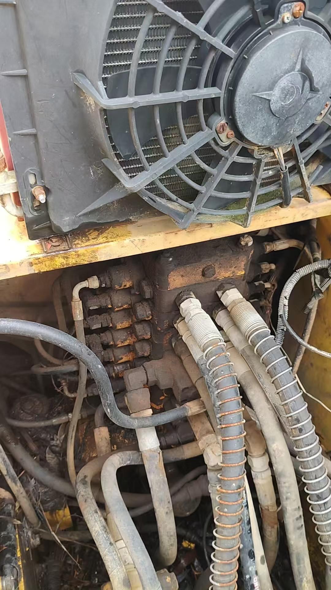 Buy Komatsu PC130-7 Used Excavator / 2