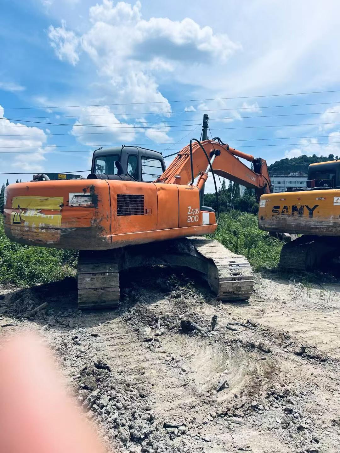 Buy Hitachi ZX200-6 Used Excavator / 2