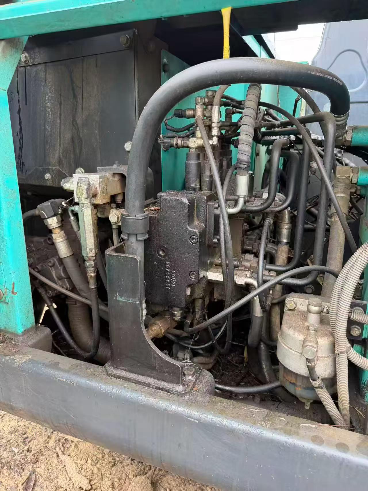 Buy Kobelco SK75 Used Excavator / 4