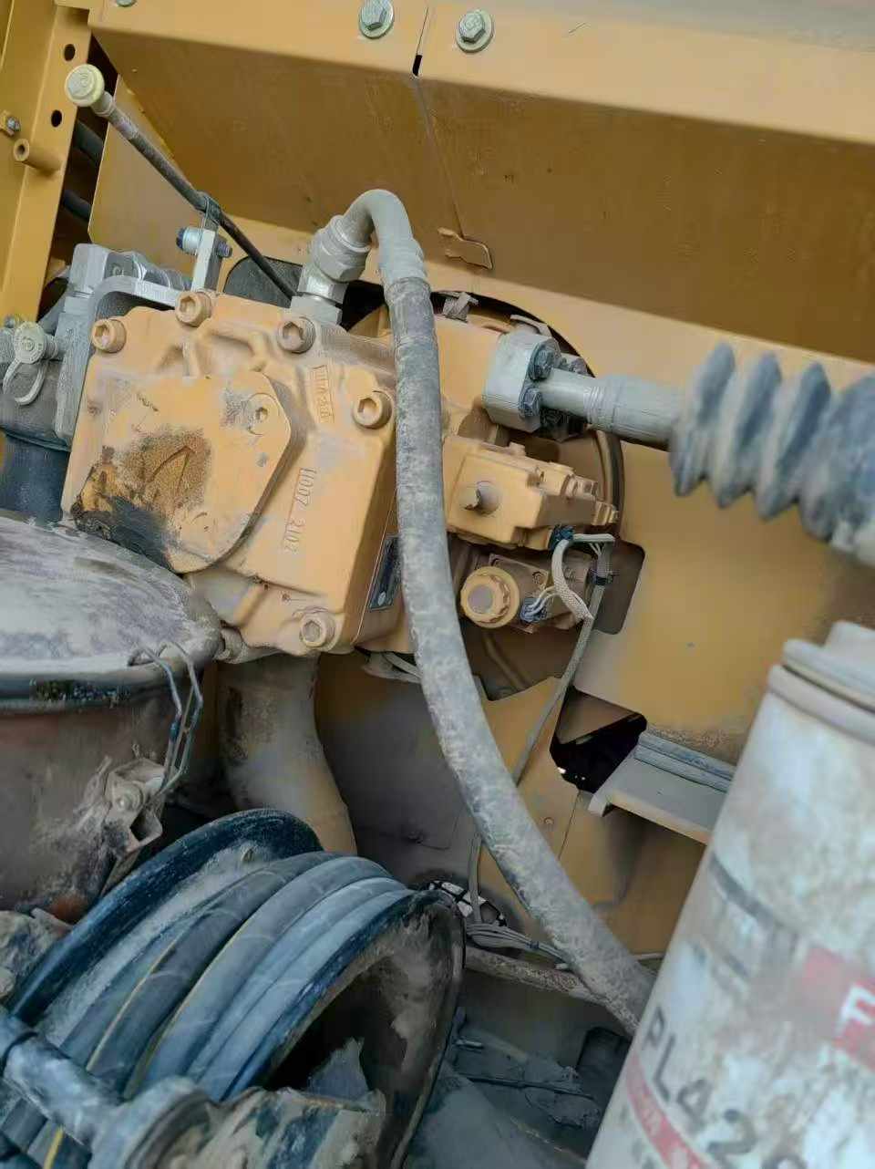 Buy Caterpillar 323 Used Excavator / 4