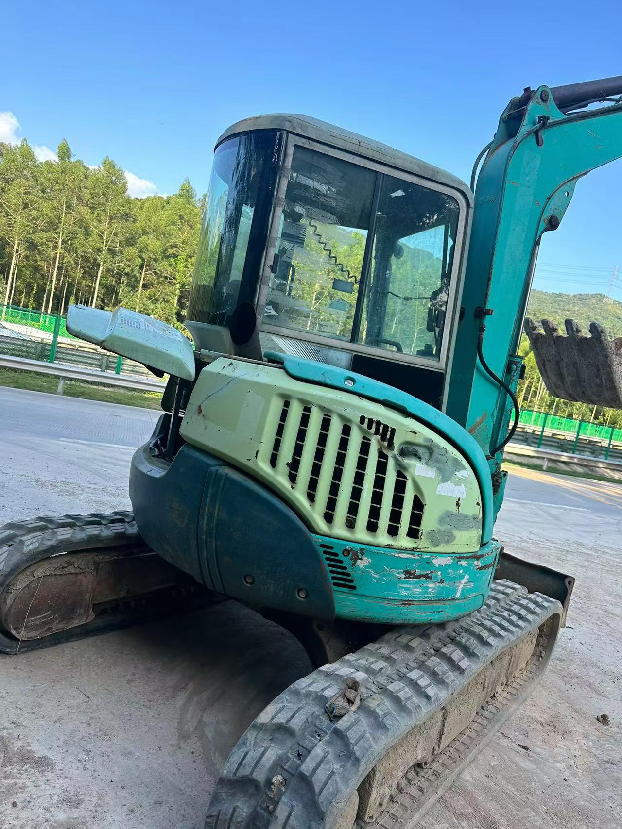 Buy Yanmar VIO45-6 Used Excavator / 2