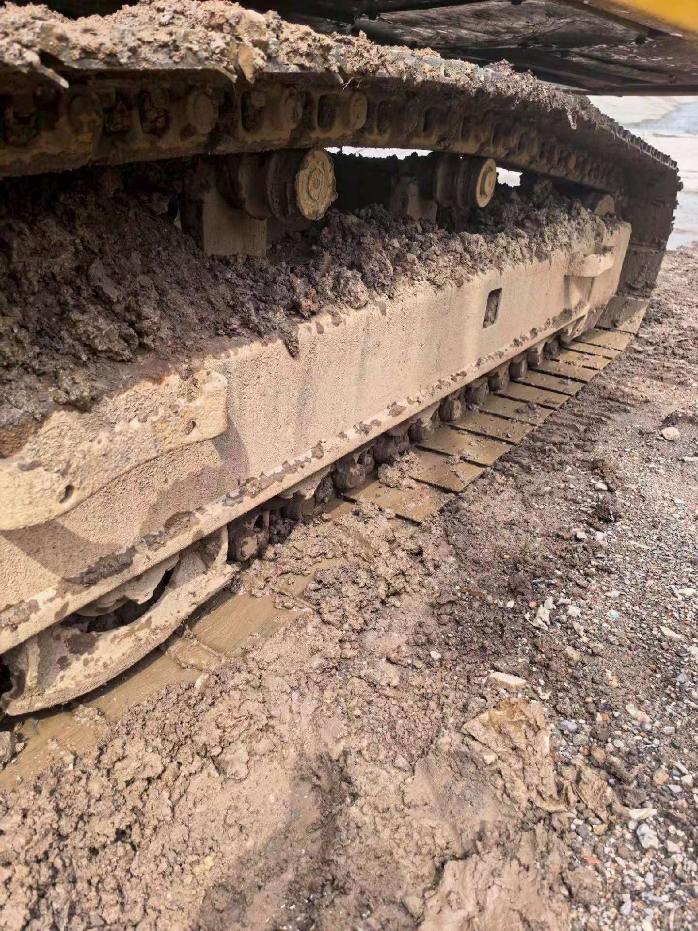 Buy Sumitomo SH200A5 Used Excavator / 6