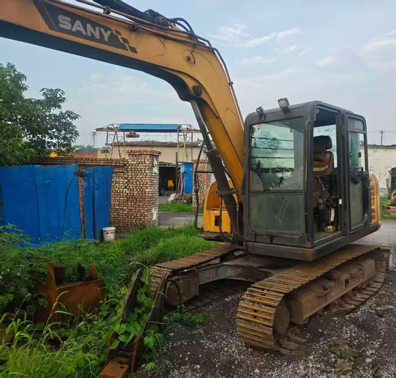 Buy Sany SY95C Used Excavator / 3