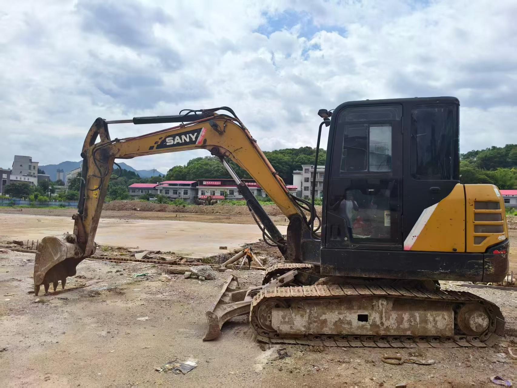 Buy Sany SY55 Used Excavator / 3