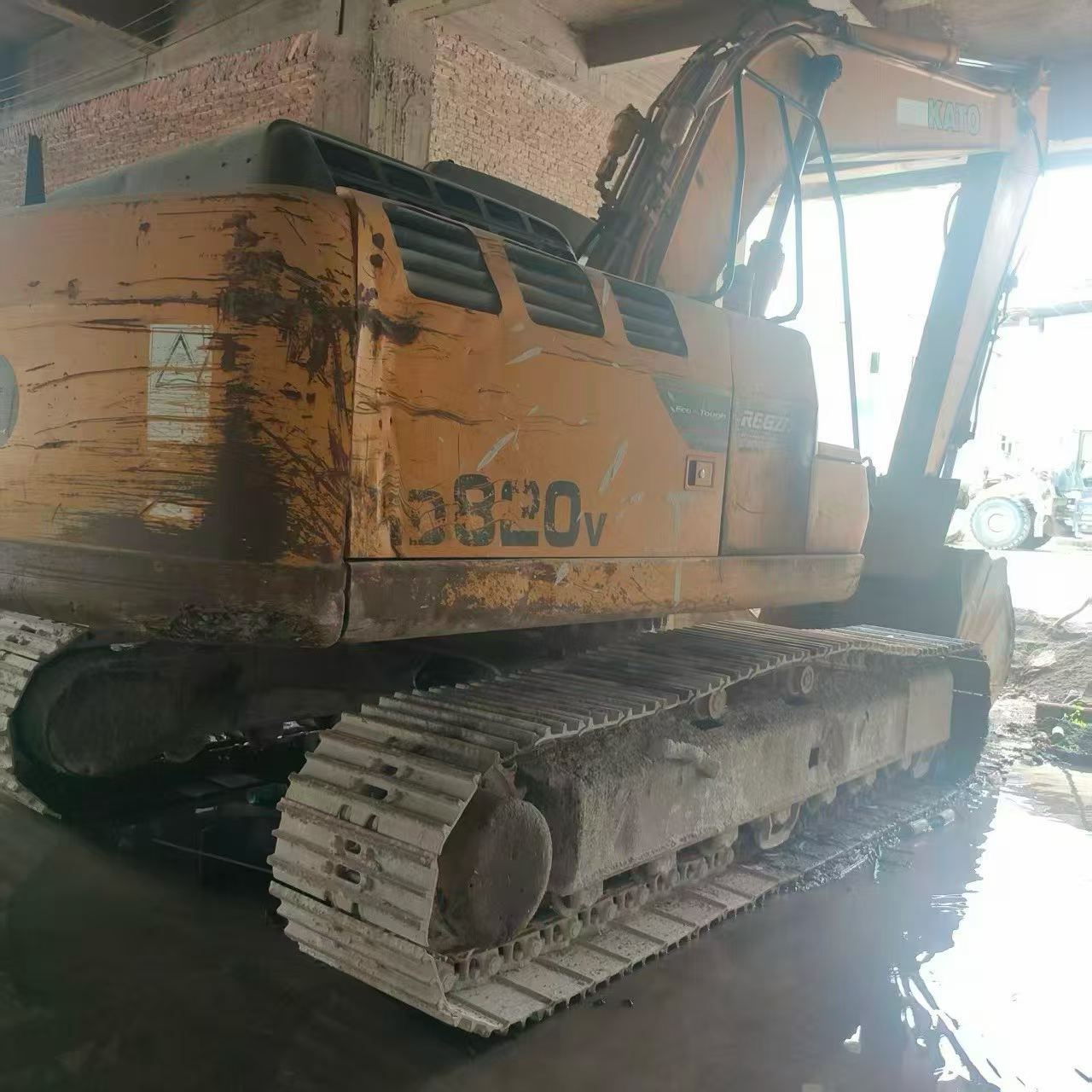 Buy Kato HD820V Used Excavator / 3