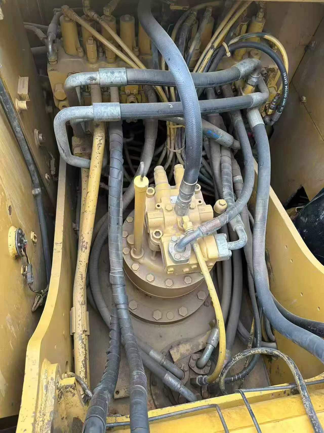 Buy Caterpillar 320D Used Excavator / 7