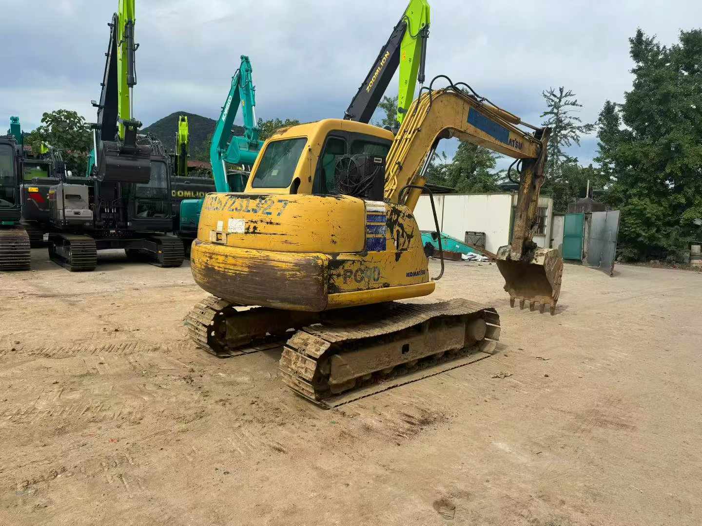 Buy Komatsu PC60-7 Used Excavator / 2