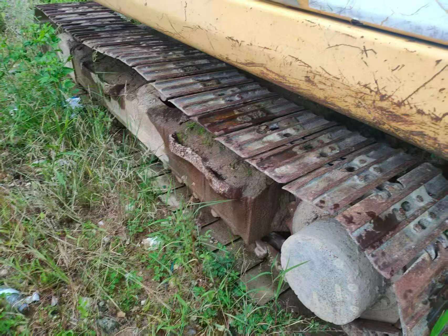 Buy Komatsu PC130-8 Used Excavator / 9