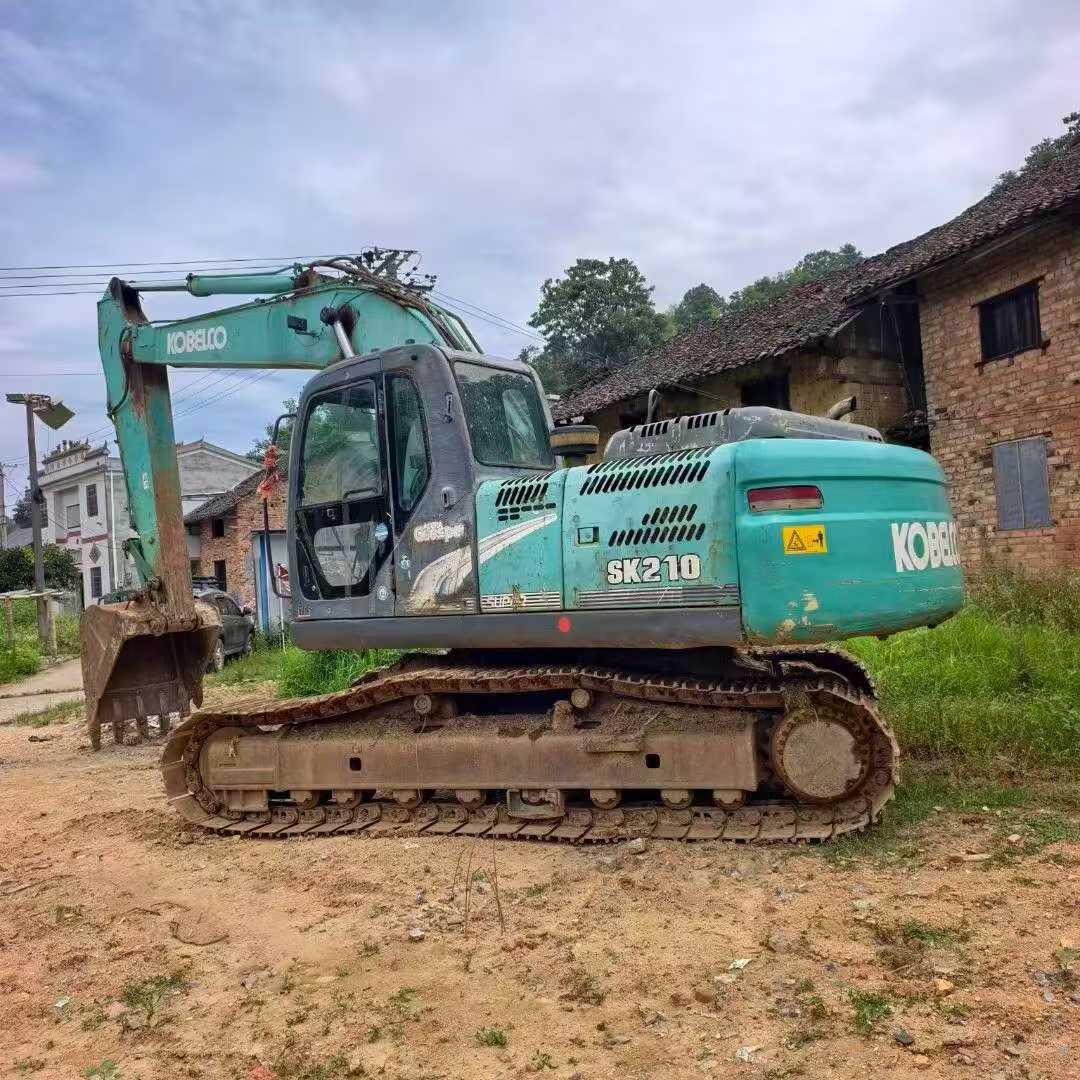 Buy Kobelco SK210 Used Excavator / 2