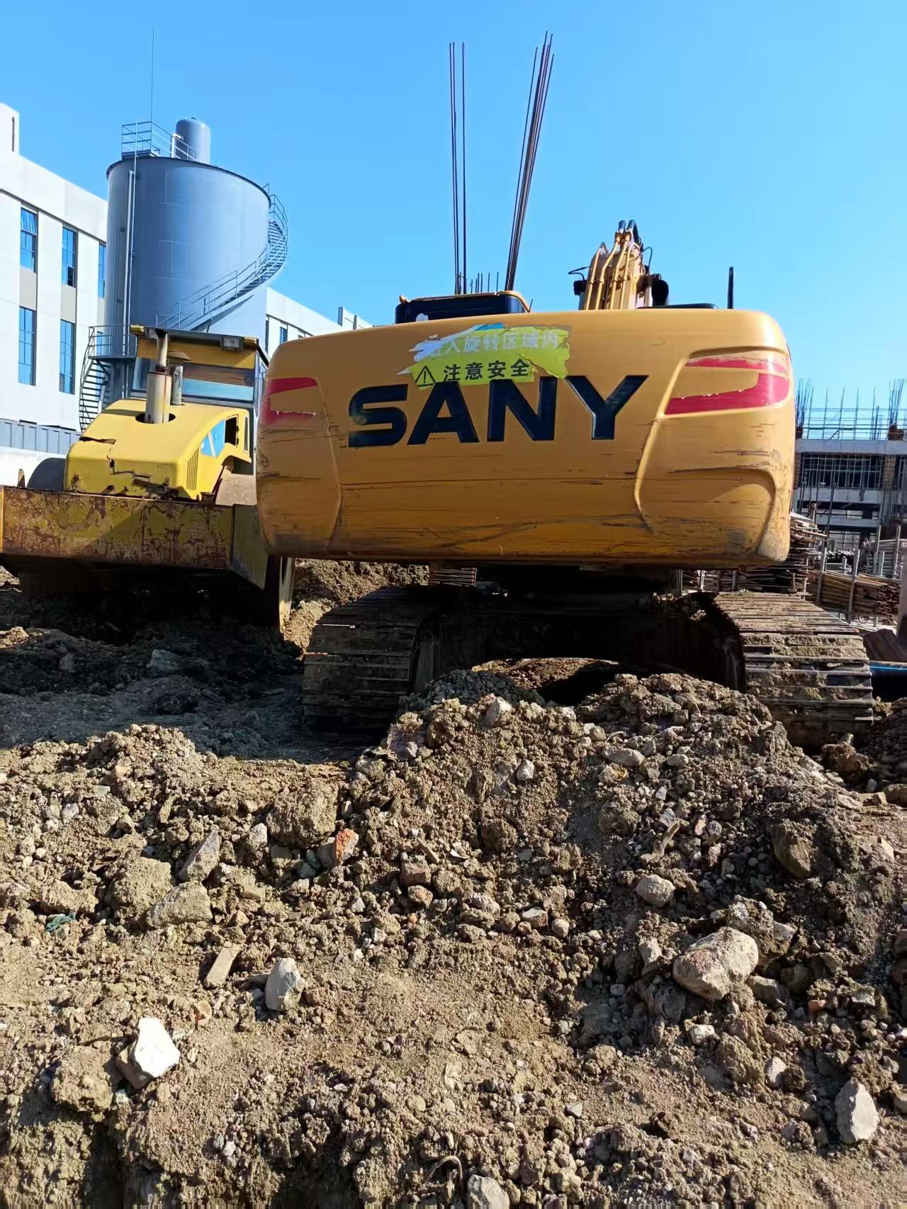 Buy Sany SY215C Used Excavator / 5