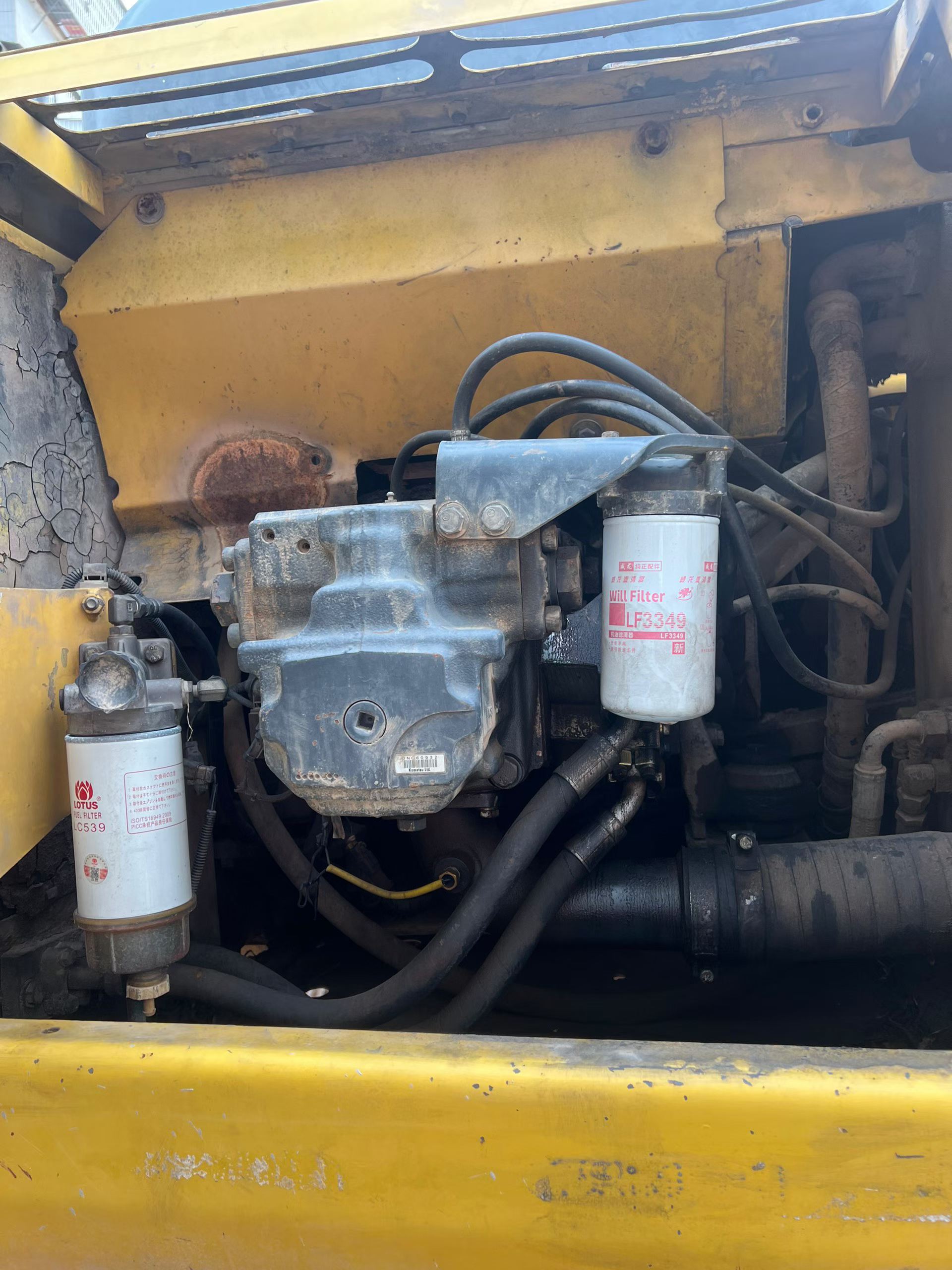 Buy Komatsu PC240-6 Used Excavator / 2