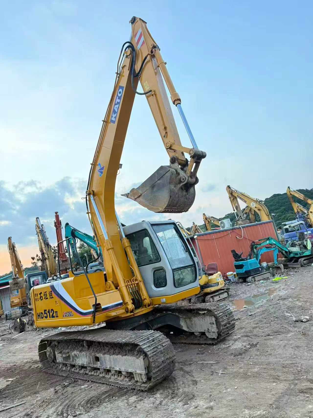 Buy Kato HD512-6 Used Excavator / 4