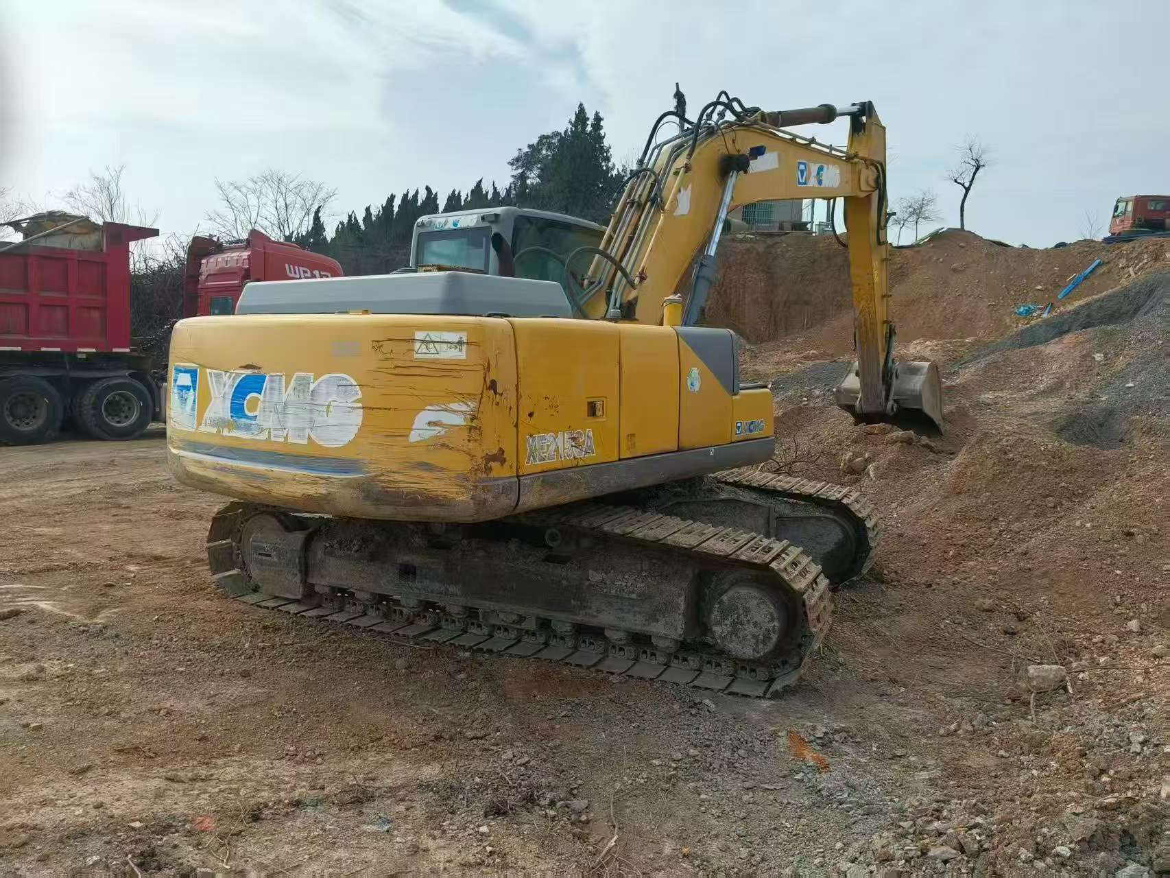Buy XCMG XE215 Used Excavator / 2