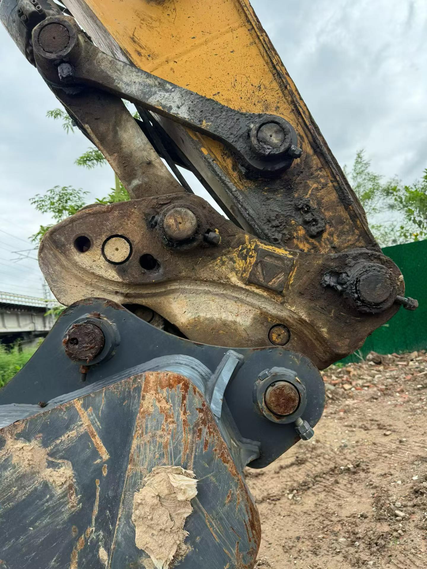 Buy XCMG XE200 Used Excavator / 6