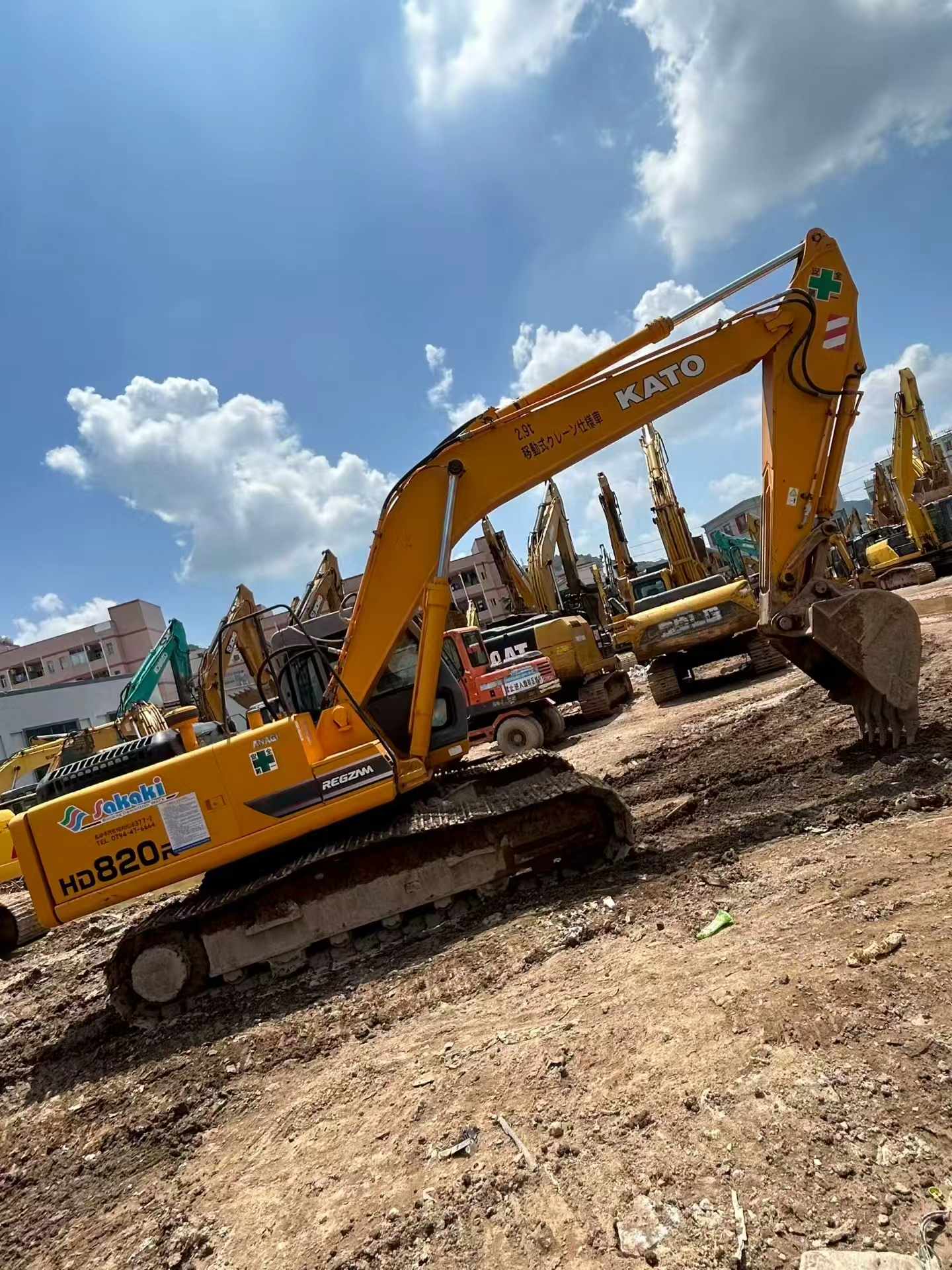 Buy Kato HD820R Used Excavator / 4