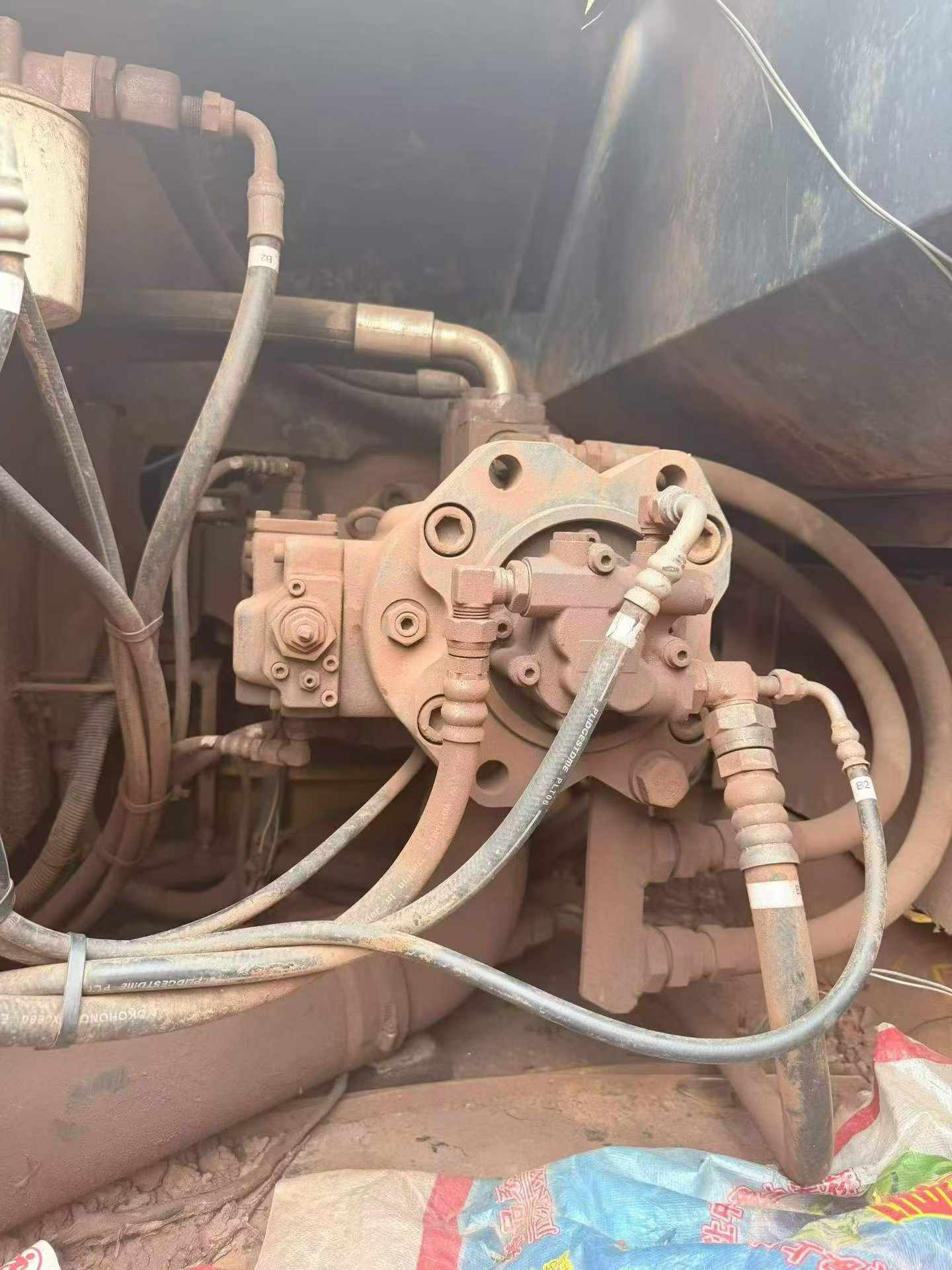 Buy Kato HD820V Used Excavator / 5