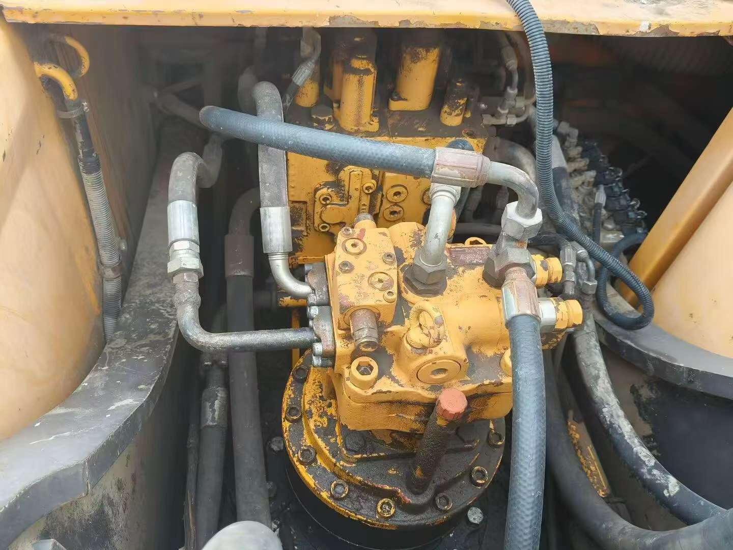 Buy Sany SY215C-8 Used Excavator / 5