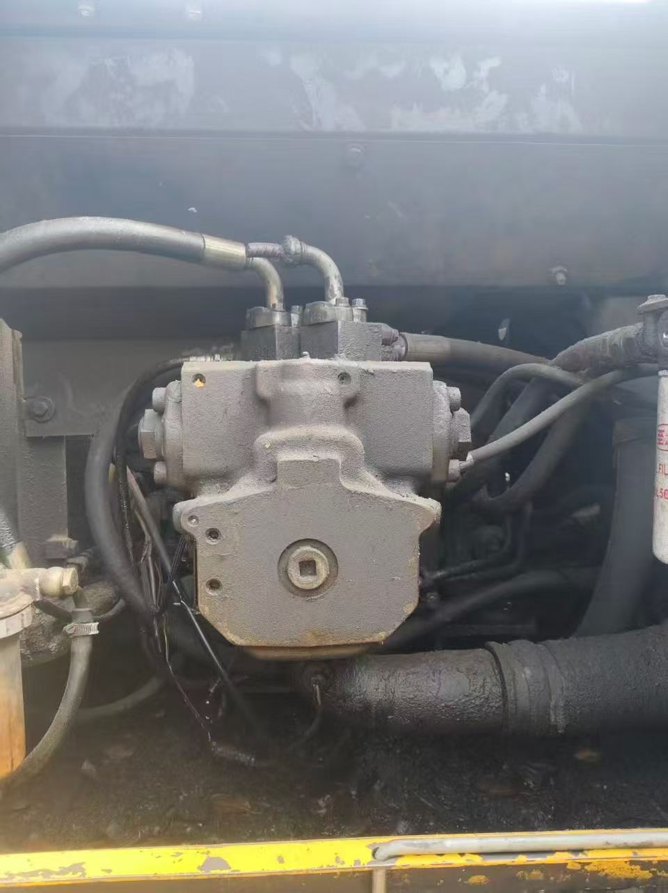 Buy Komatsu PC200 Used Excavator / 4