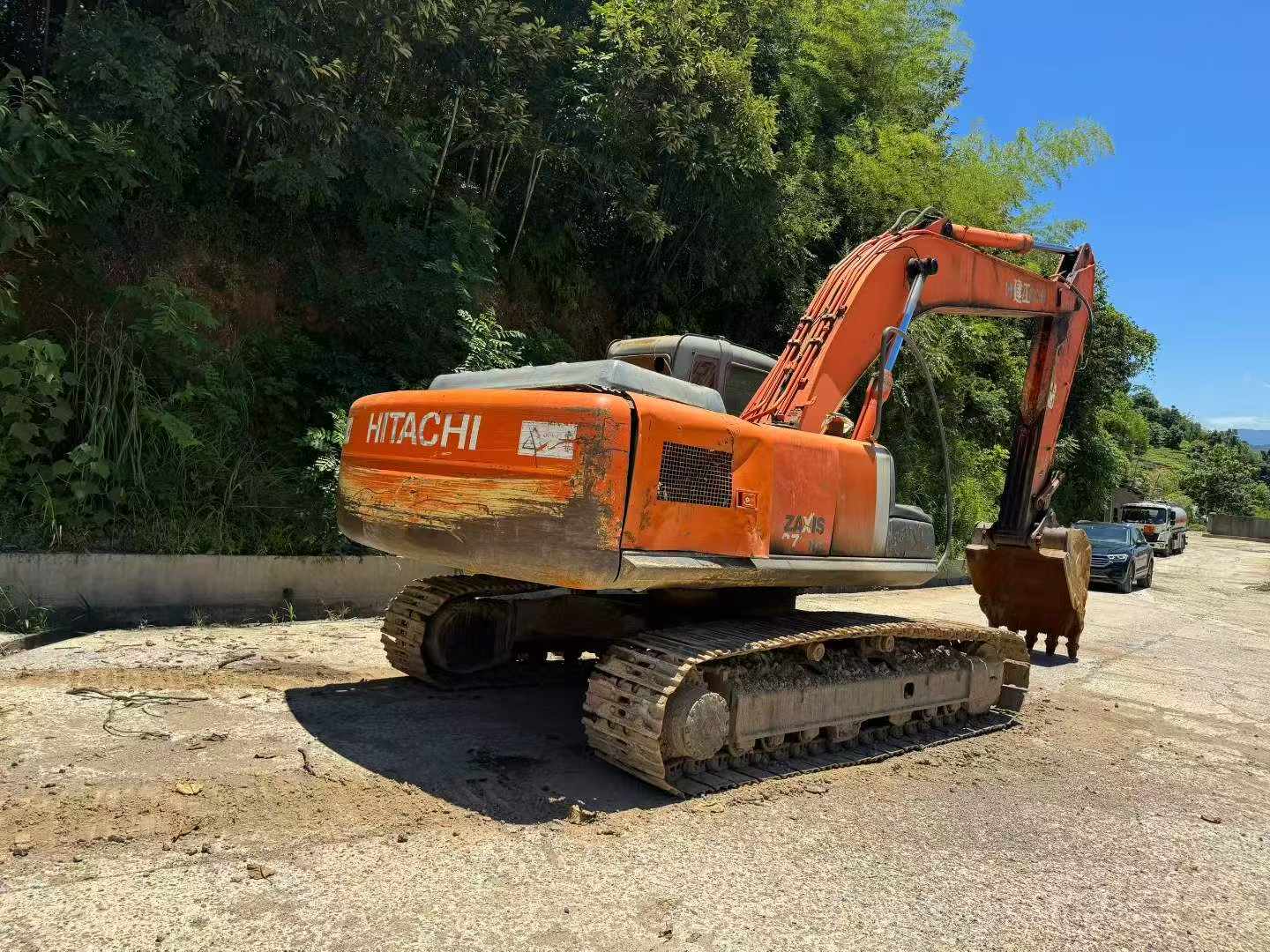 Buy Hitachi EX250-5 Used Excavator / 2