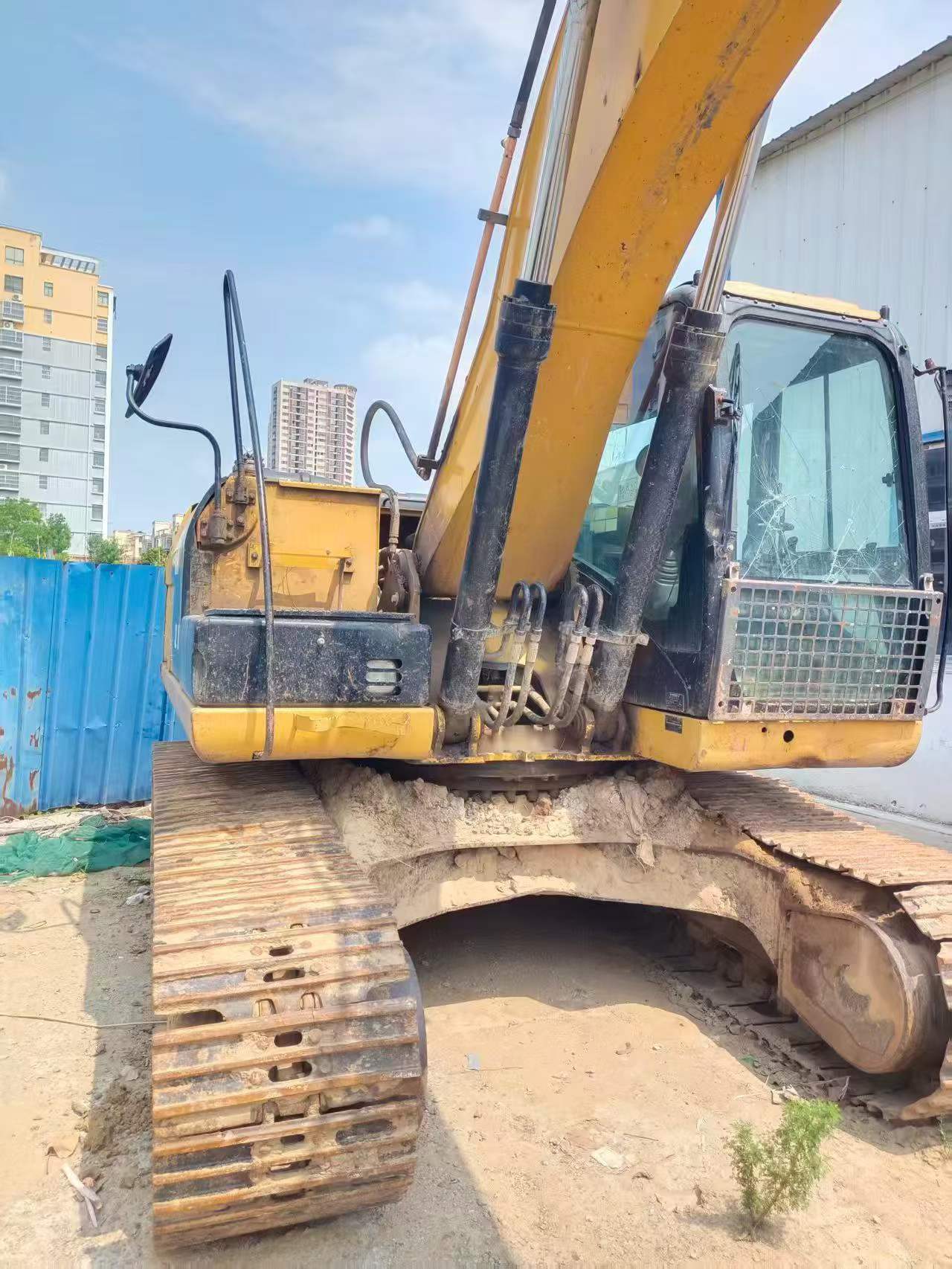 Buy Caterpillar 320D Used Excavator / 3