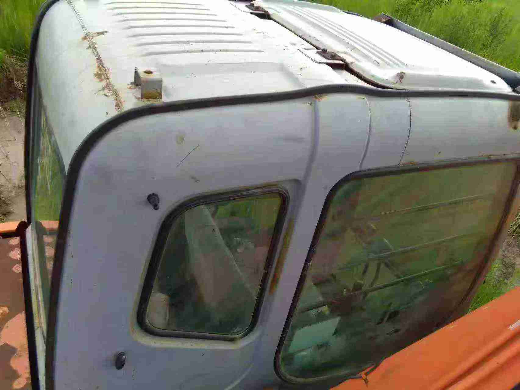 Buy Hitachi EX200 Used Excavator / 3