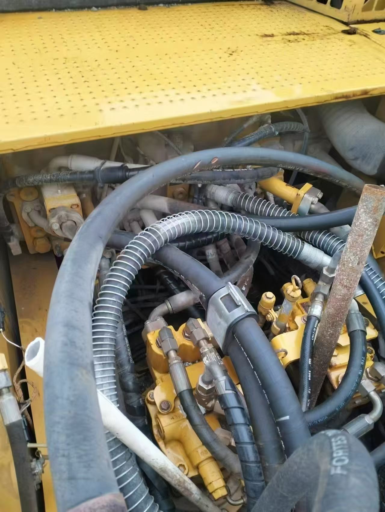 Buy Caterpillar 349E Used Excavator / 3