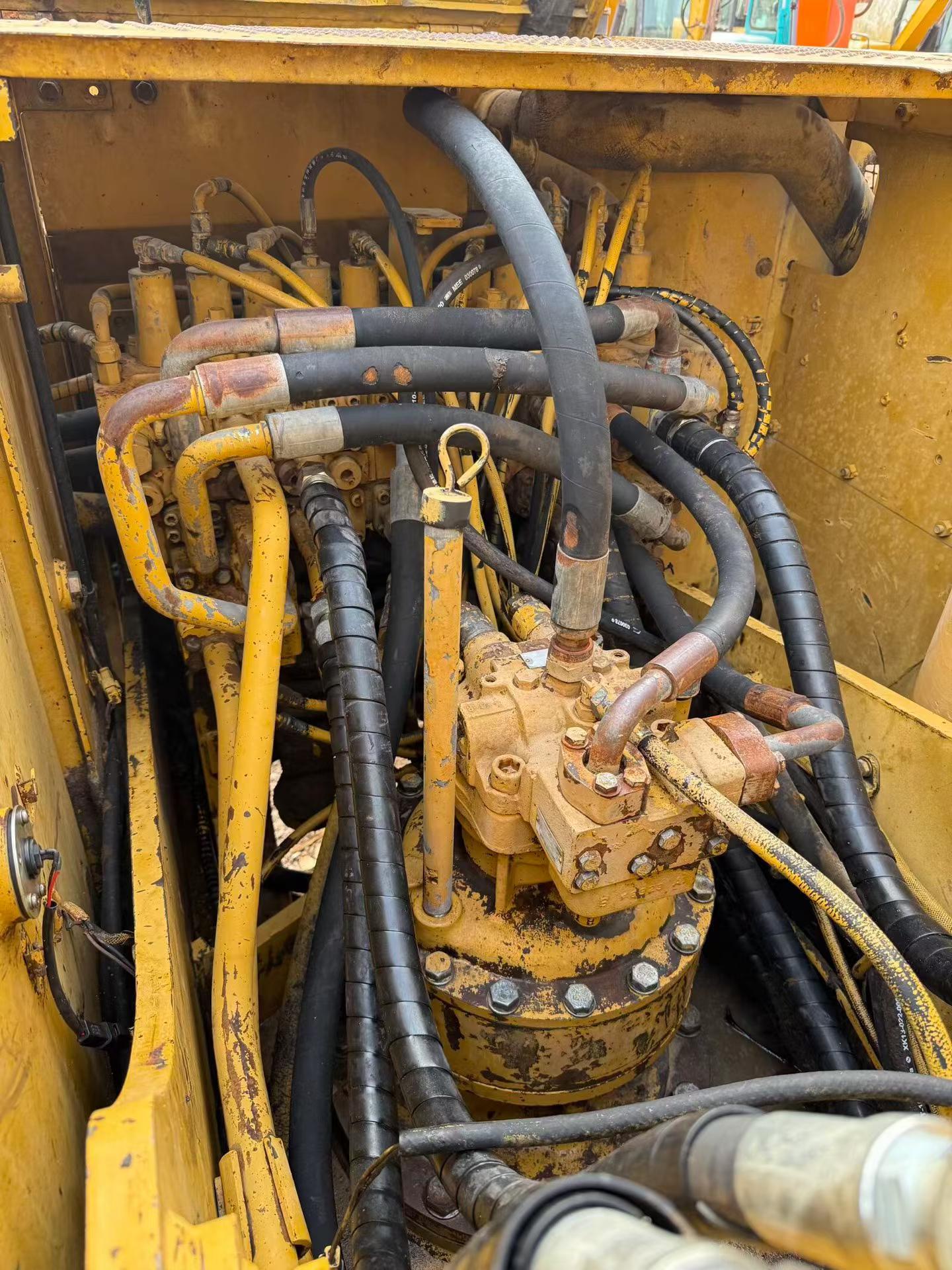Buy Caterpillar 320C Used Excavator / 5