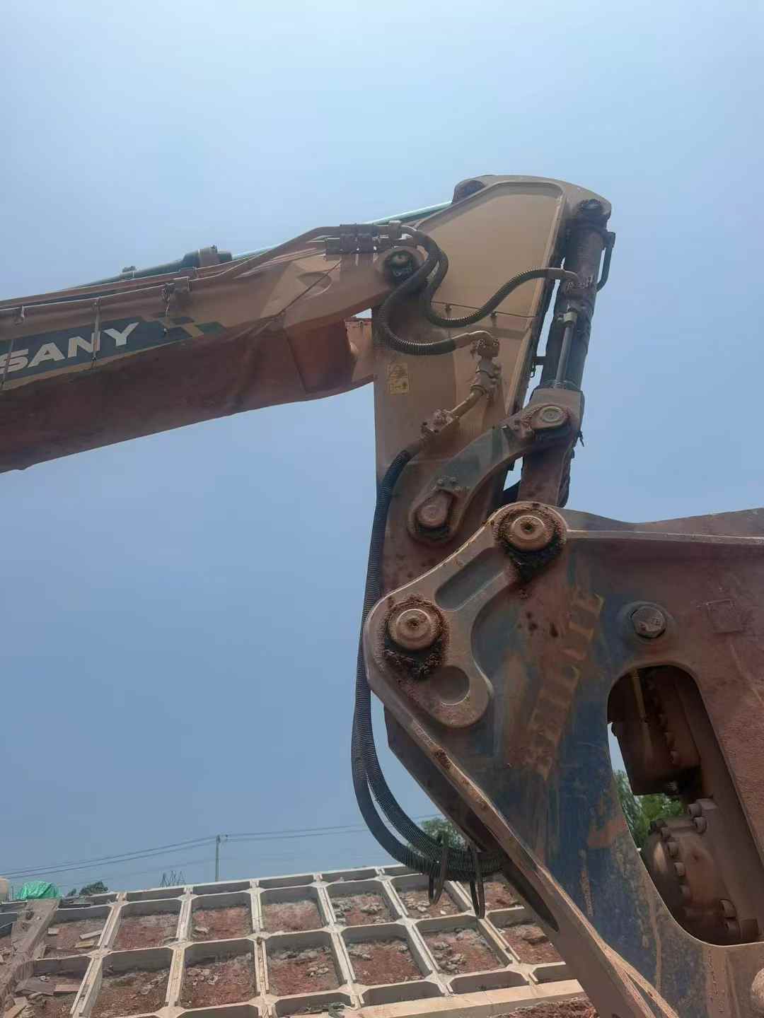 Buy Sany SY650H Used Excavator / 3