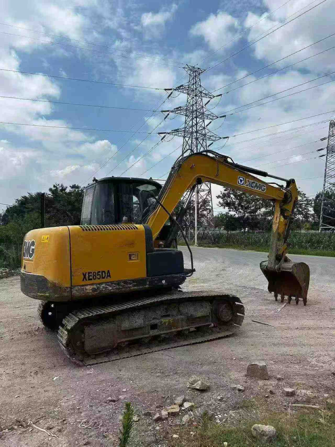 Buy XCMG XE85C Used Excavator / 3
