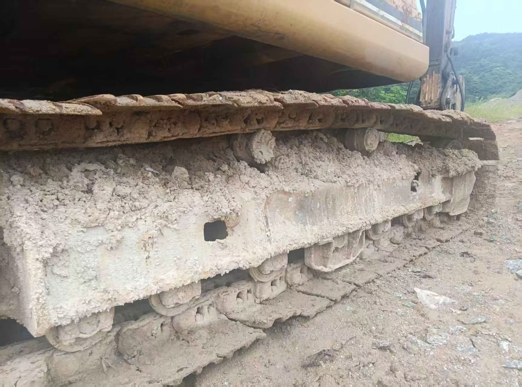 Buy Caterpillar 320B Used Excavator / 5