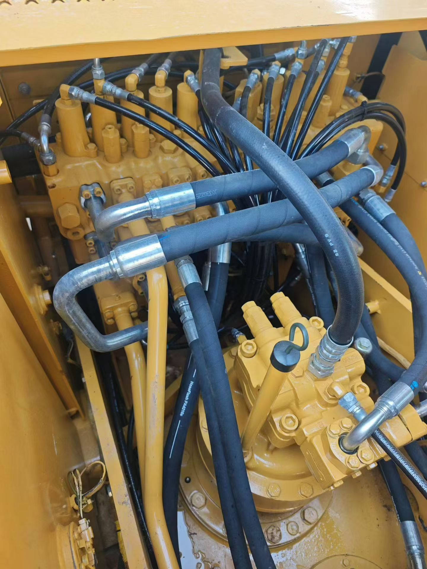 Buy Caterpillar 320C Used Excavator / 4