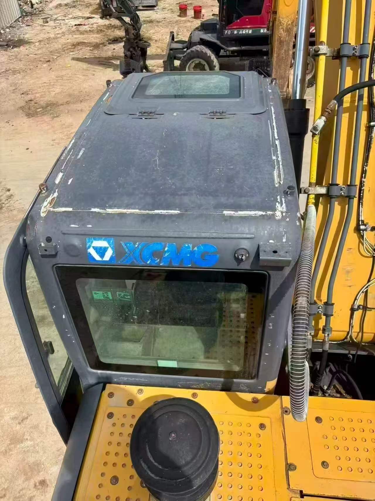 Buy XCMG XE200 Used Excavator / 9