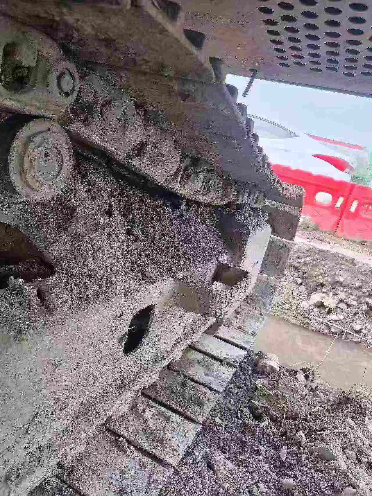 Buy Hitachi EX200 Used Excavator / 2