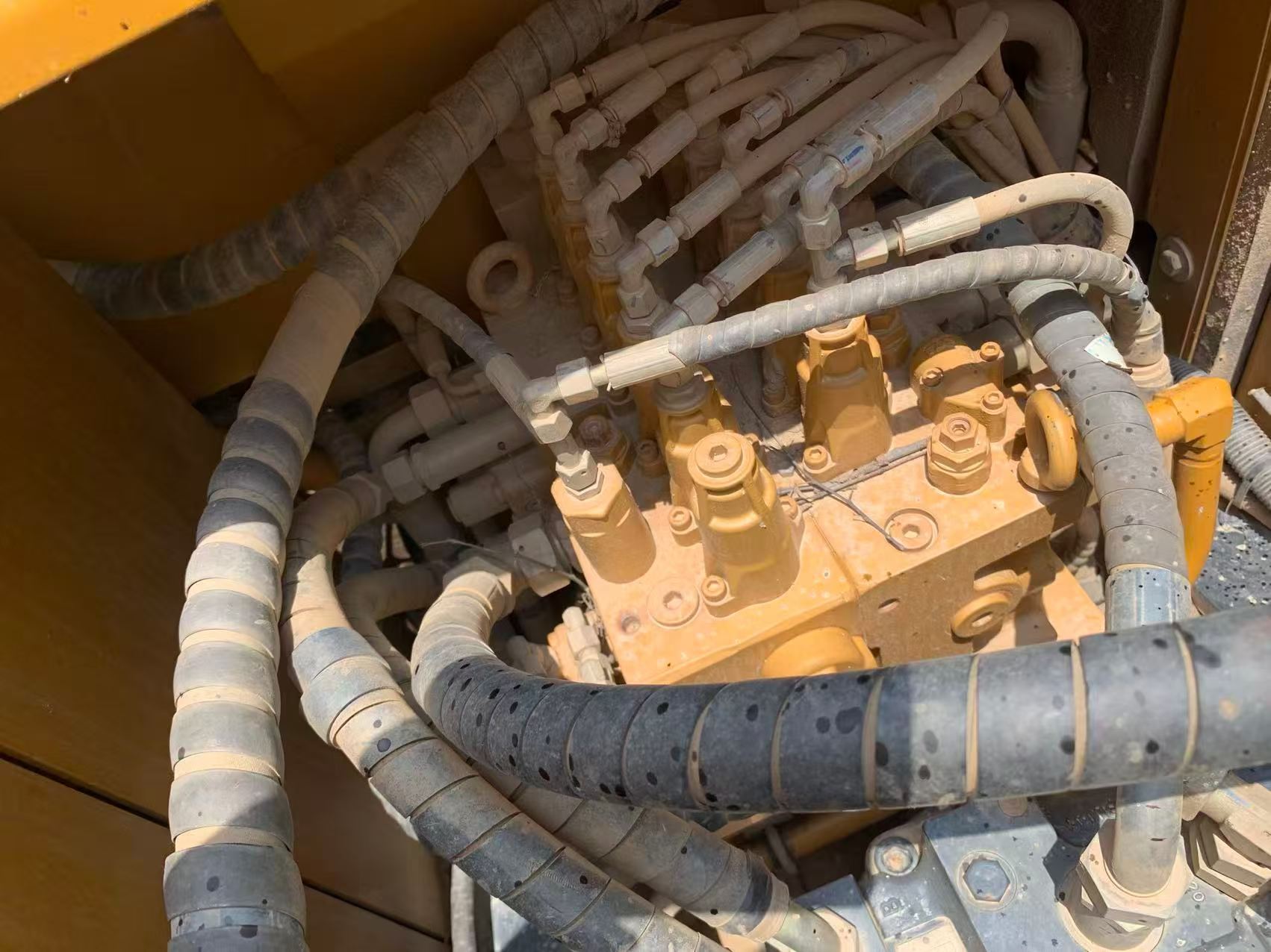 Buy Sany SY135 Used Excavator / 9
