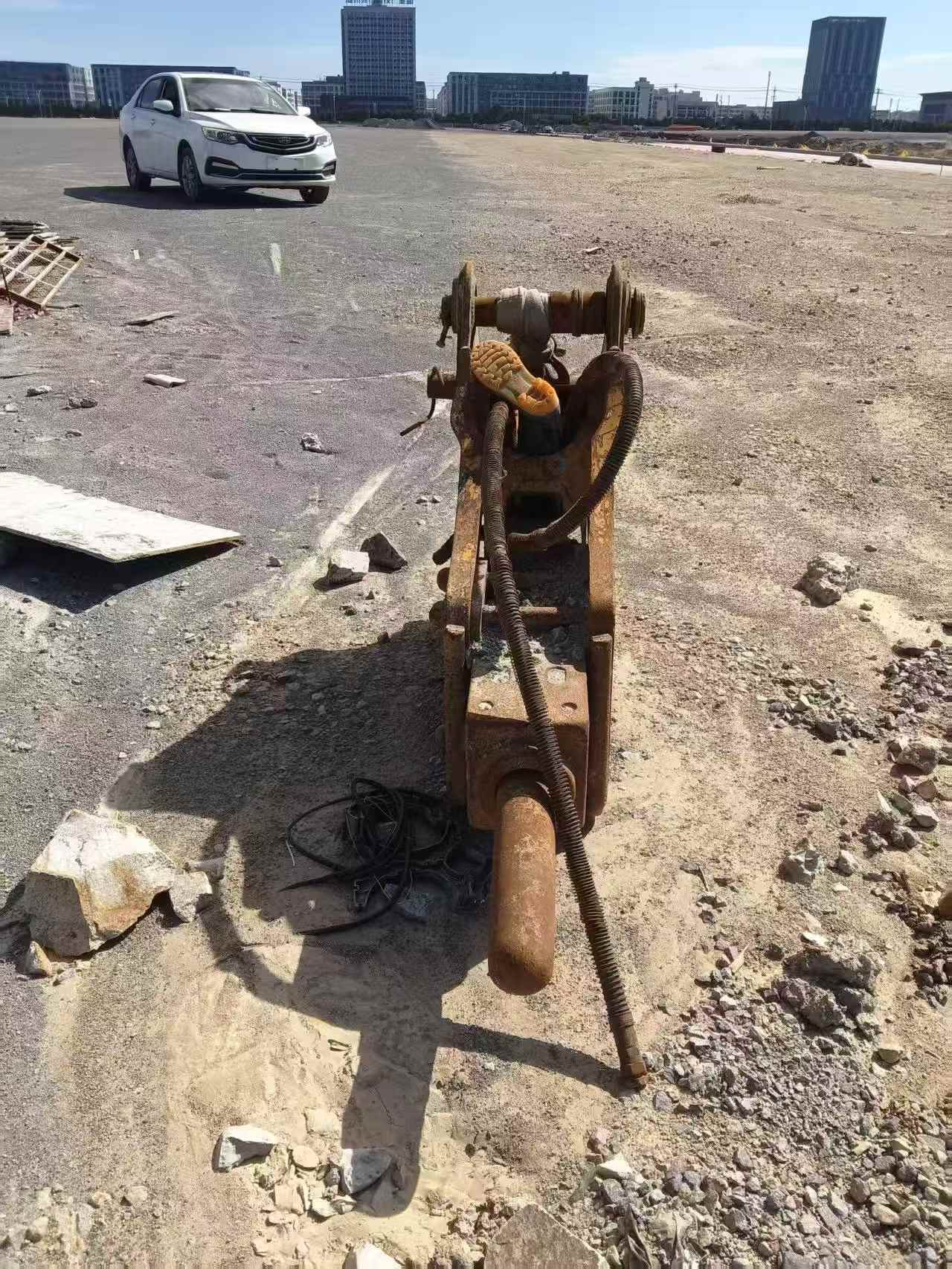 Buy XCMG XE135B Used Excavator / 3