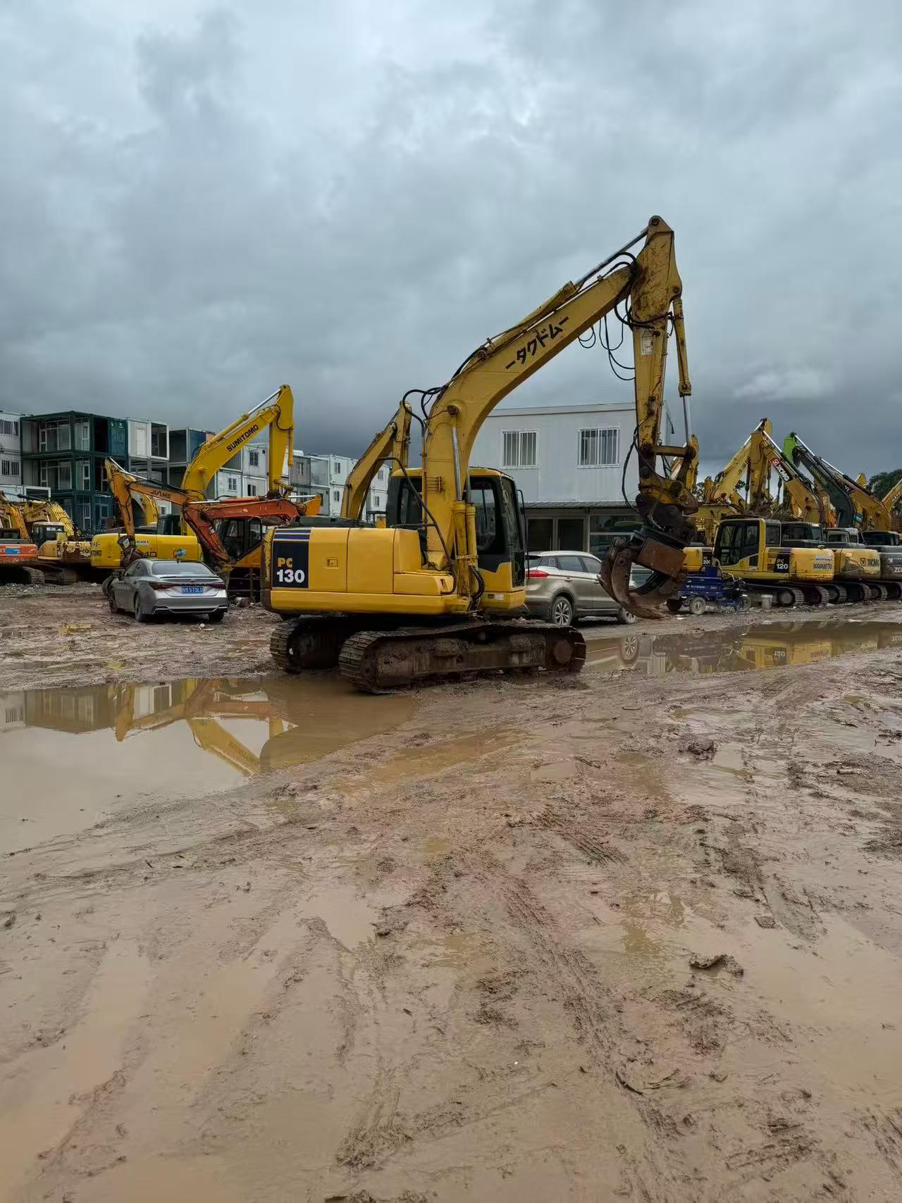 Buy Komatsu PC110-7 Used Excavator / 3